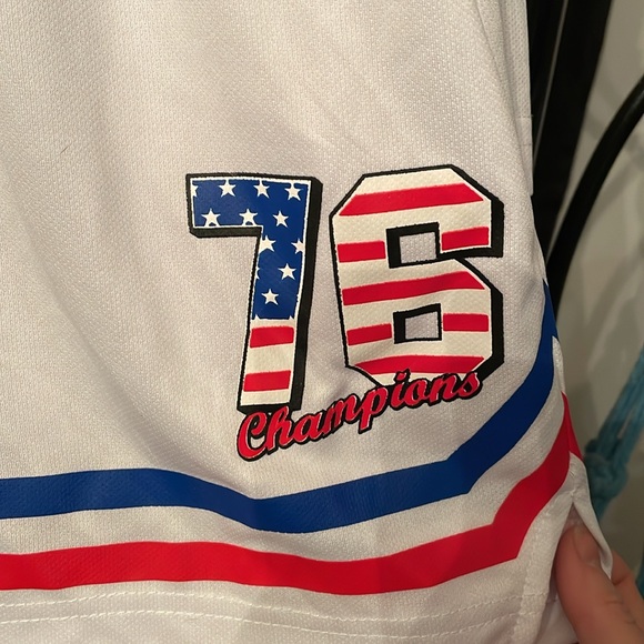 Short Set - Picture 4 of 4